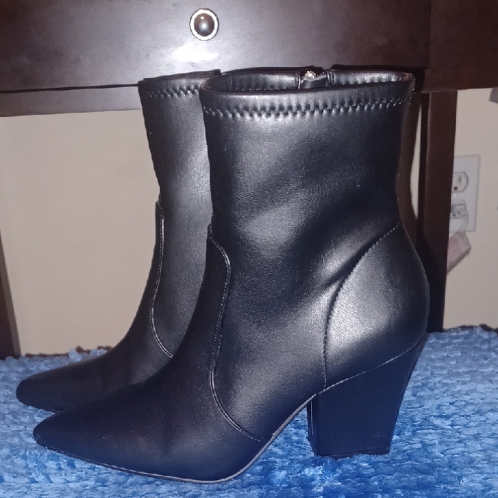 Jessica Simpson Black Heeled Boots